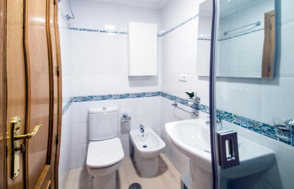 טורמולינוס Apartamentos Amat - Only Adult - Playa El Bajondillo מראה חיצוני תמונה
